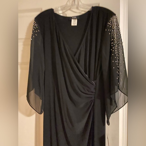 Black embellished evening gown - Picture 2 of 7